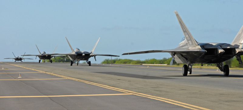 Illustration for article titled F-22s From Hawaii Take Part In Experimental "Rapid Raptor" Exercise